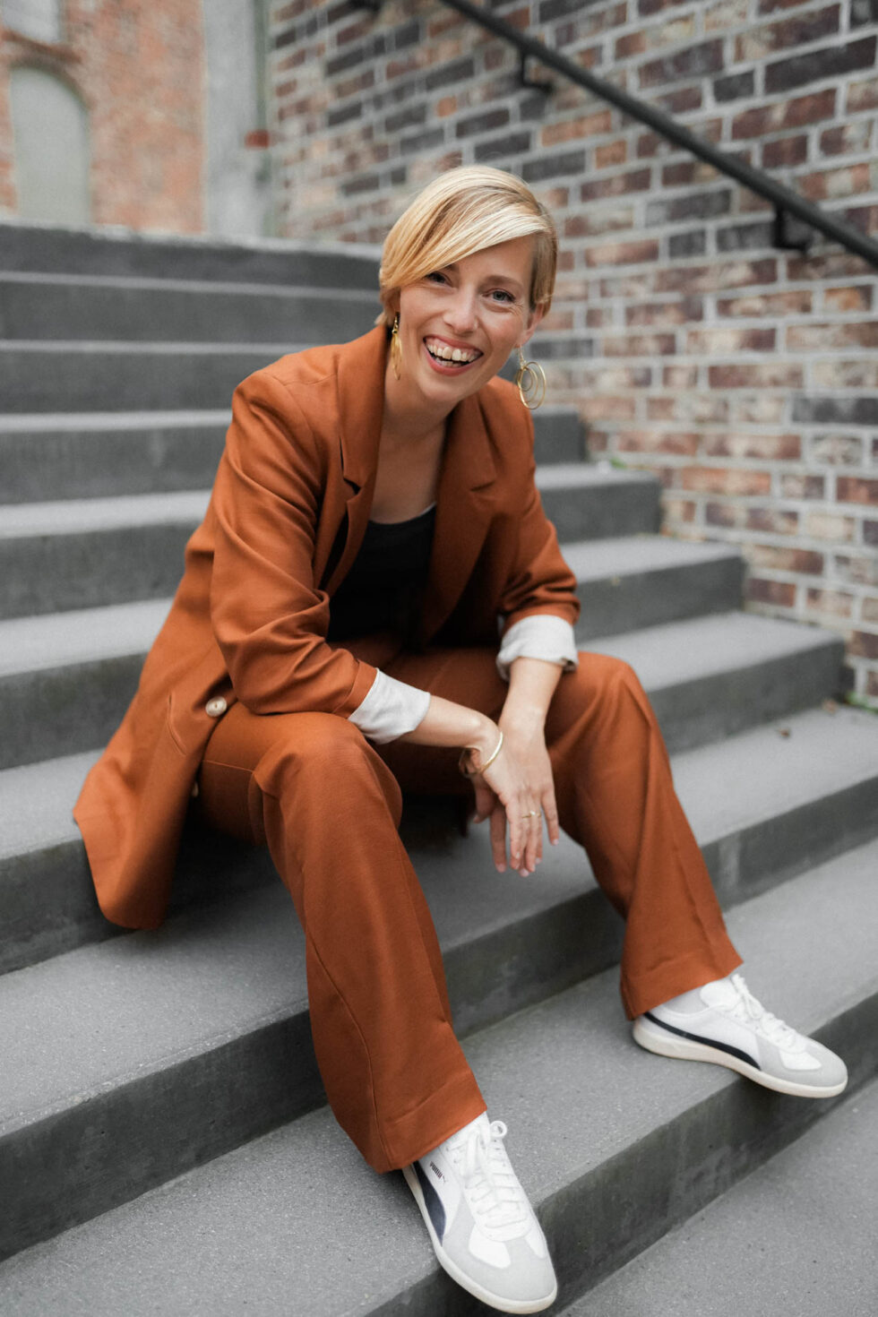 Business Fotograf Anne Kraemer aus Luebeck fotografiert Businessfotos, Eventfotos und Unternehmensfotos in Luebeck, Hamburg und Schleswig-Holstein. Businessfotografin und Unternehmensfotografin für norddeutsche Unternehmen.